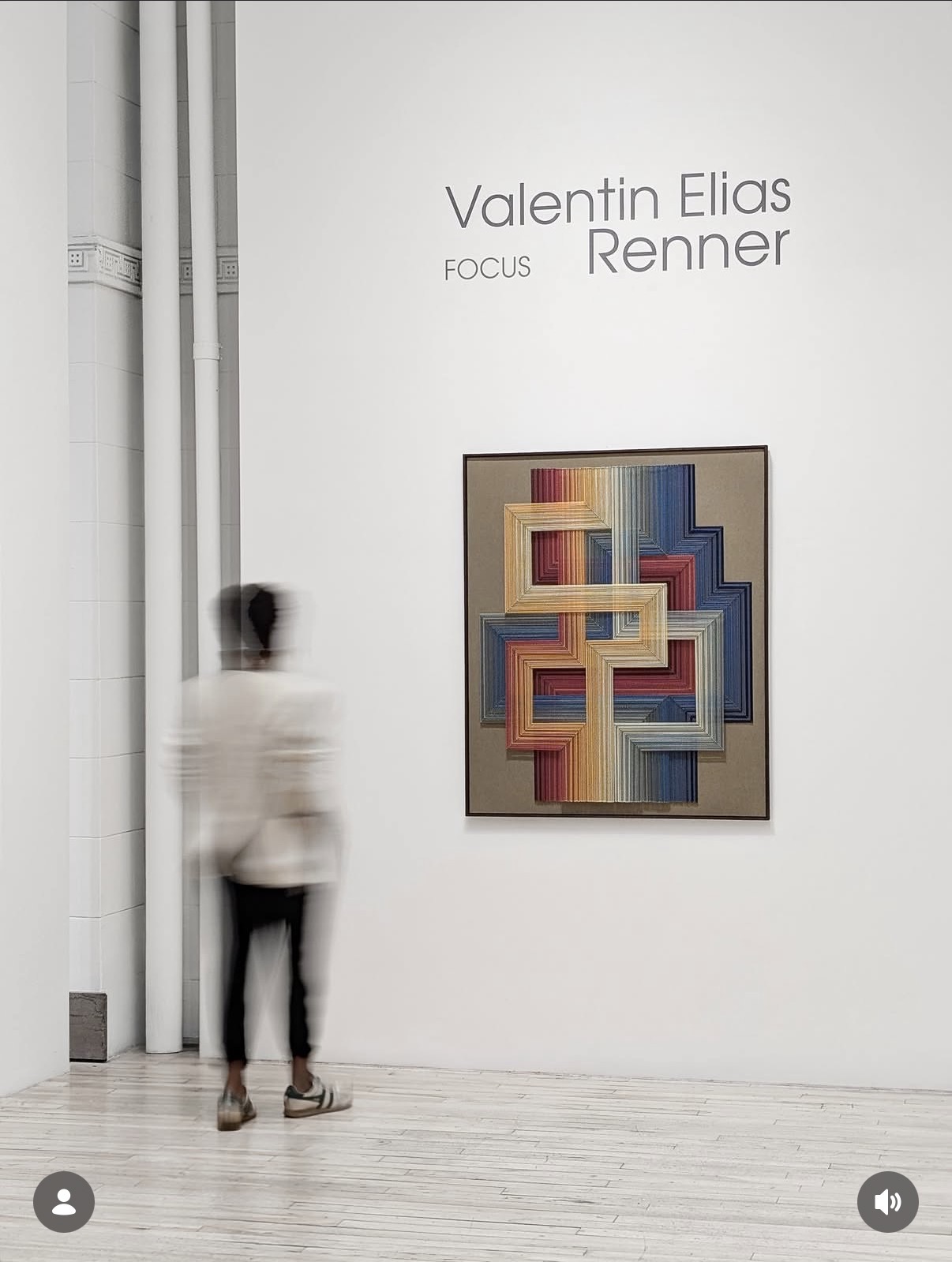 Thread work installed at Galerie Le Royer with the wall text Valentin Elias Renner